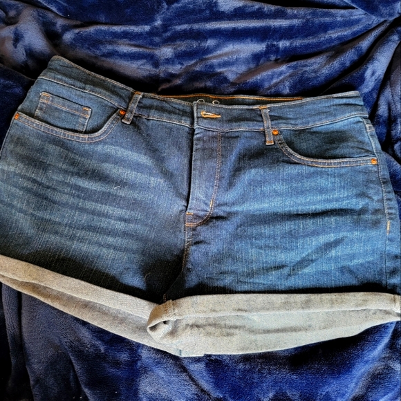 Jessica Simpson Pants - Jean shorts
